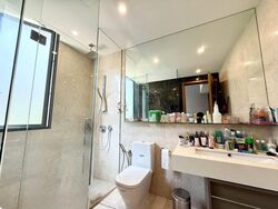 Sunrise Avenue (D28), Terrace #479246331